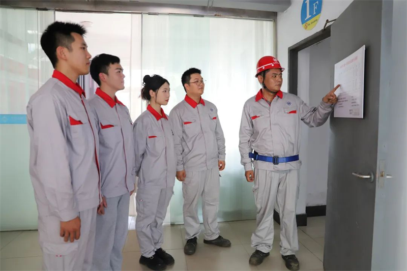 第11頁_公司動(dòng)態(tài)_新聞中心_蕪湖造船廠有限公司